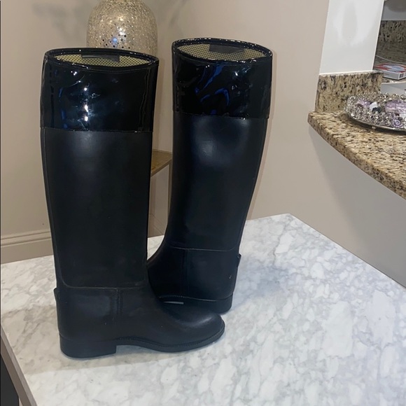 tory burch classic rain boots